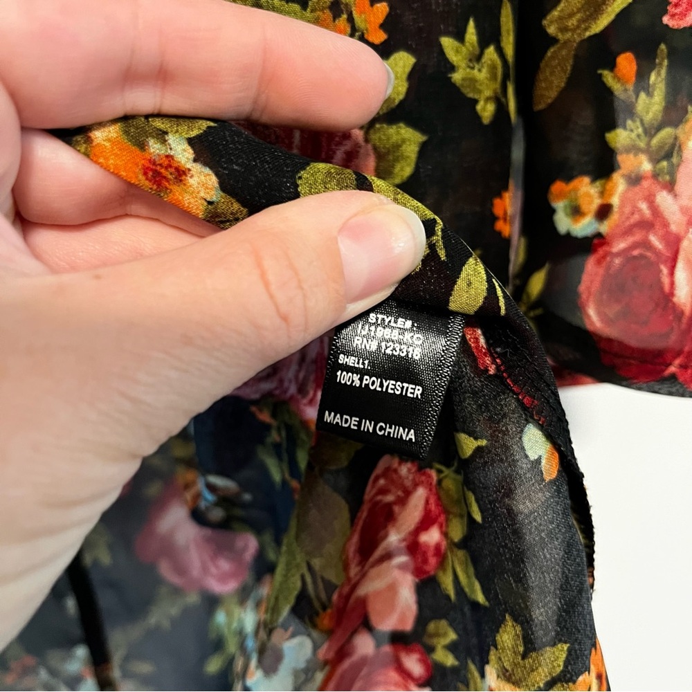Iris | Rose Patterned Robe Cover Up - Picture 13 of 14